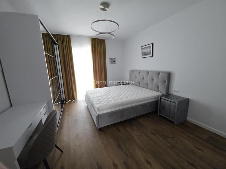 Apartament cu 3 camere lux zona La Terenuri - 21