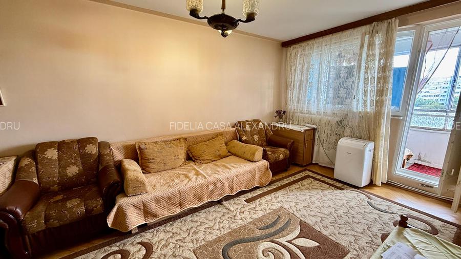 Apartament cu 3 camere decomandat in Tatarasi