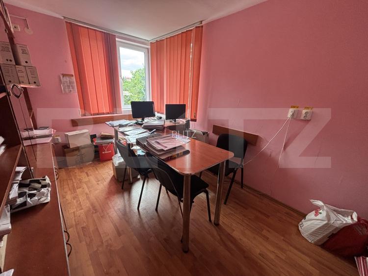 Casa + Spatiu comercial, 566 mp - in Bradet - 11