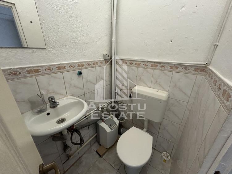 Spatiu comercial stradal de inchiriat, 92 mp, Zona Dambovita Sagului