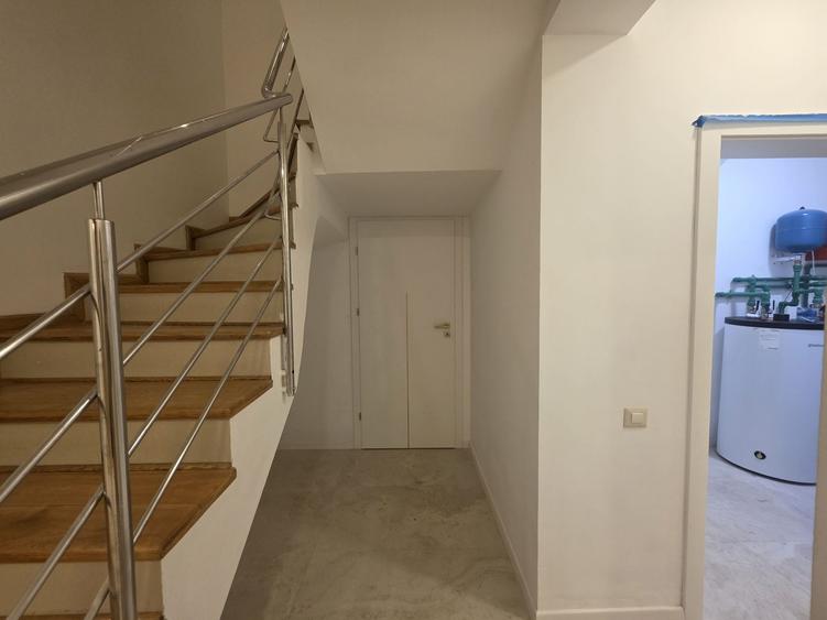 Casa individuala | renovată 2026 | curte 800 mp | Iancu Nicolae