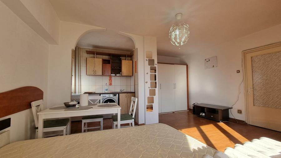 Garsoniera de inchiriat in zona Vitan