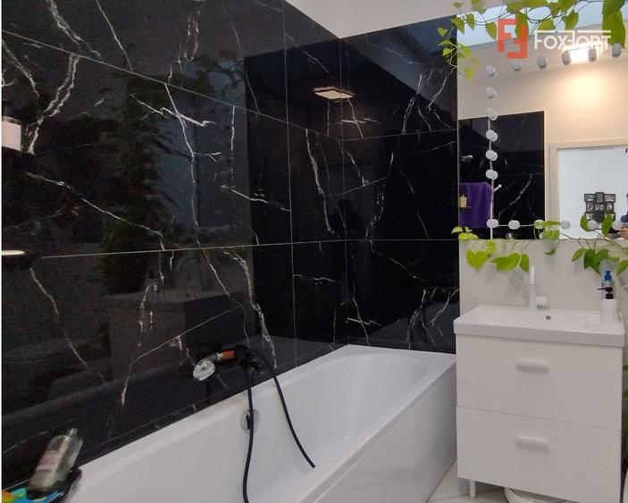 Casa insiruita, 4 camere, Sacalaz - arhitectura moderna, 2 locuri de parcare