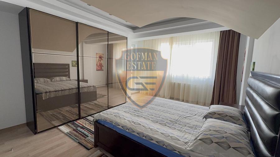 3 camere 180 mp + Parcare privata. Peninsula, Centrul Vechi, Piata Ovidiu
