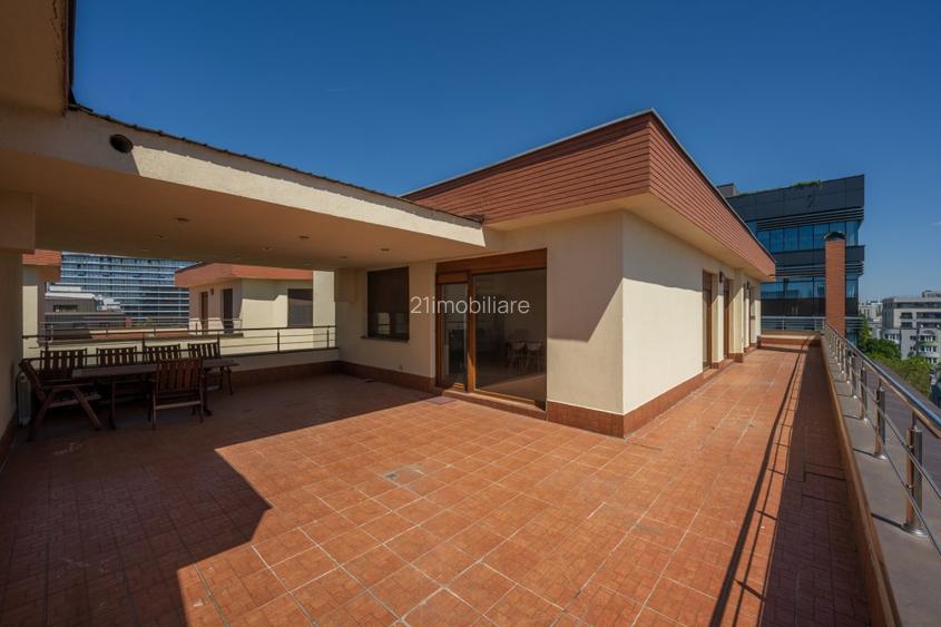Unic pe etaj! Penthouse 5 camere, 482 mp, lift privat – Satul Francez - 40