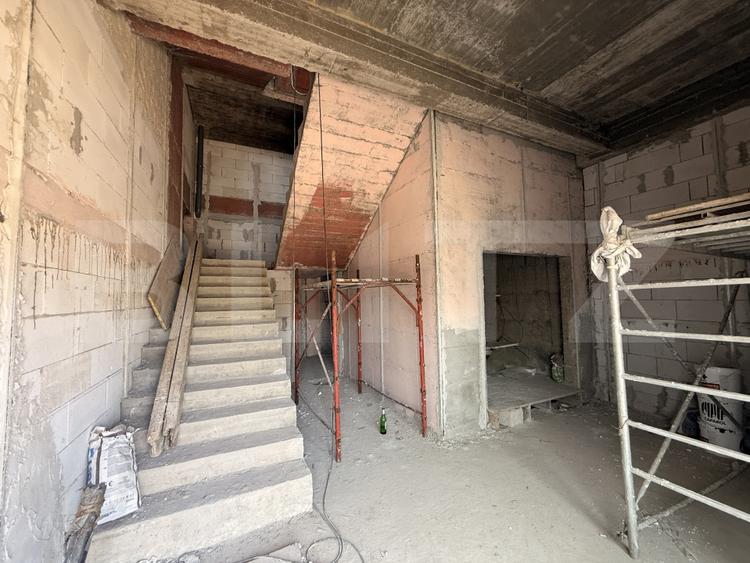 Spațiu P + 2E destinație medicală, 1.355 mpu, 1000 mp teren, zona Ford