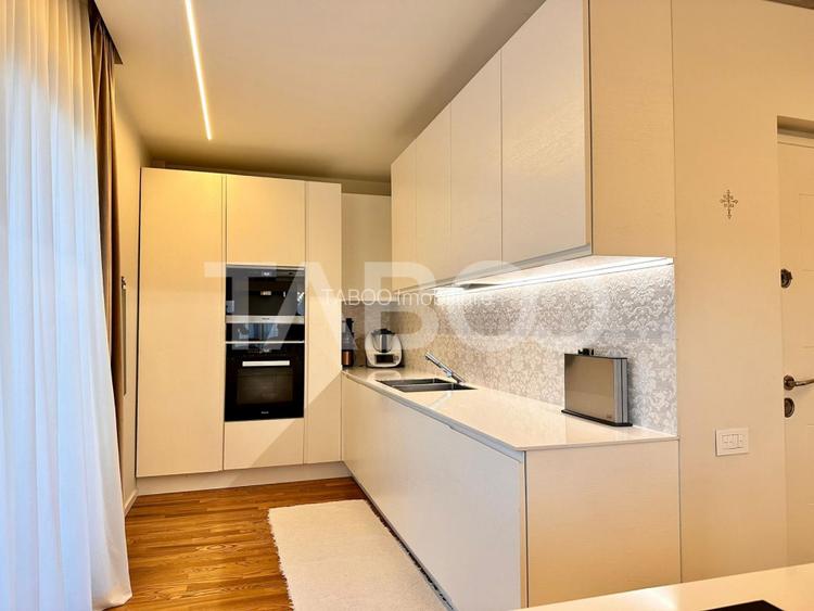 Penthouse cu 7 camere de vanzare si terasa generoasa in Buna Ziua - 32