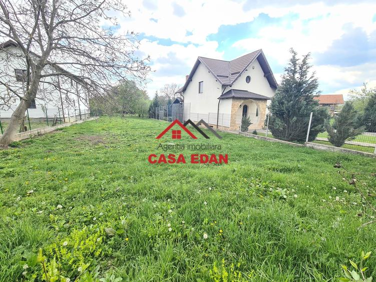 Teren intravilan in Banesti--586mp--37.900e