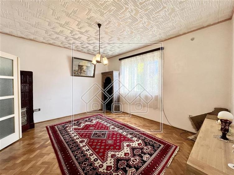 Casa in Sibiu - posibilitate apartamentare 2 locuinte -110 mp- Lazaret