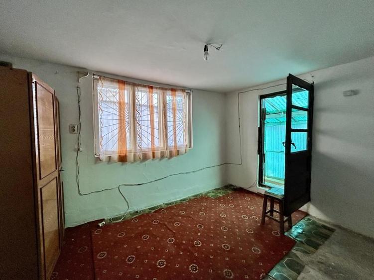 Casa 2 camere, WC exterior, separatie de gaze, Democratiei, Ploiesti