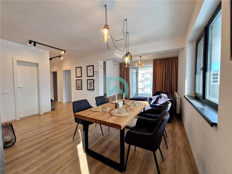 Apartament 3 camere, lux, parcare, Coresi, Brasov