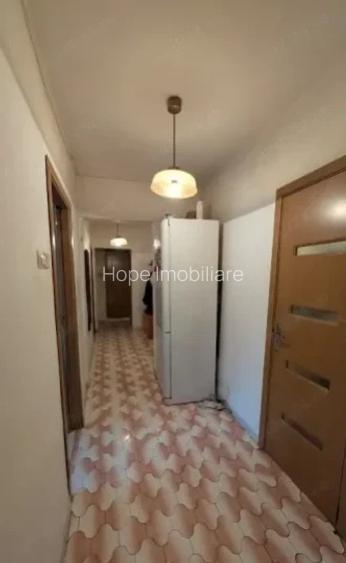 Brancoveanu-Metrou-Apartament de 4 camere