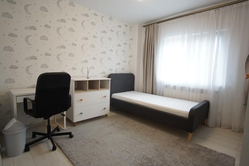 Timpuri Noi Nerva Traian 3 Camere Lux Loc Parcare Contract ANAF Renovat recent