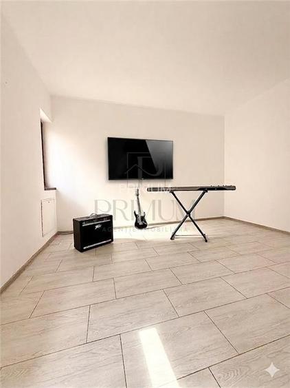 Spatiu generos in Mosnita Noua ideal pentru activitati, cursuri, dansuri, yoga s - 6