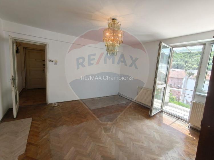 Comision 0%| 2 camere | Zona AFI | Oportunitate investiție | - 9