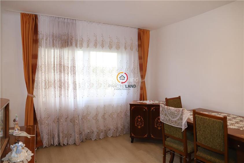 Luminos si spatios! Apartament 3 camere, decomandat, in Sacele- Brasov - 8