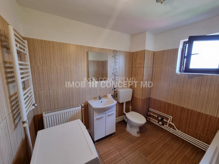INCHIRIERE apartament 2 camere in bloc la curte zona M Bravu - 13