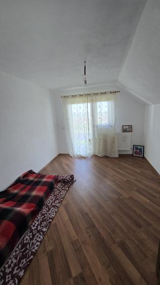 Casa cu 3 dormitoare, Margineni
