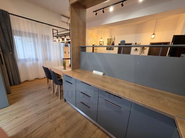 Penthouse spatios 80 mp utili 2 balcoane si terasa parcare Selimbar