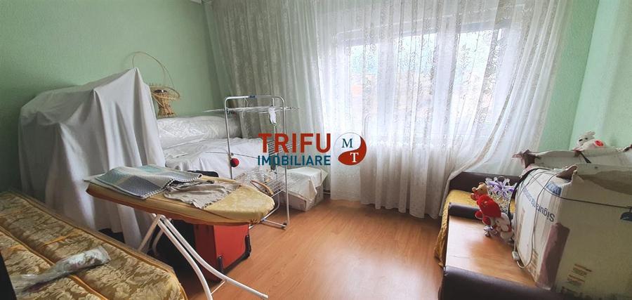Apartament Spațios cu 3 Camere în Zona Stadion - O Oportunitate de Ach
