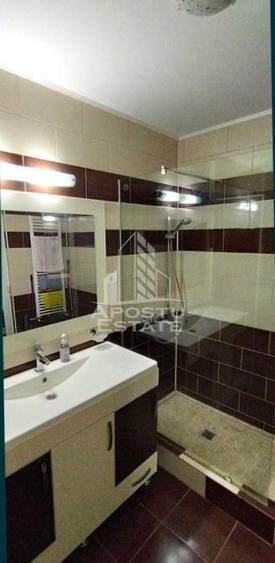 Apartament cu 2 camere decomandat zona Romanilor