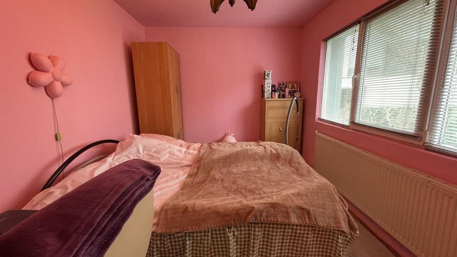 Apartament 3 camere,parter,confort sporit,bloc izolat