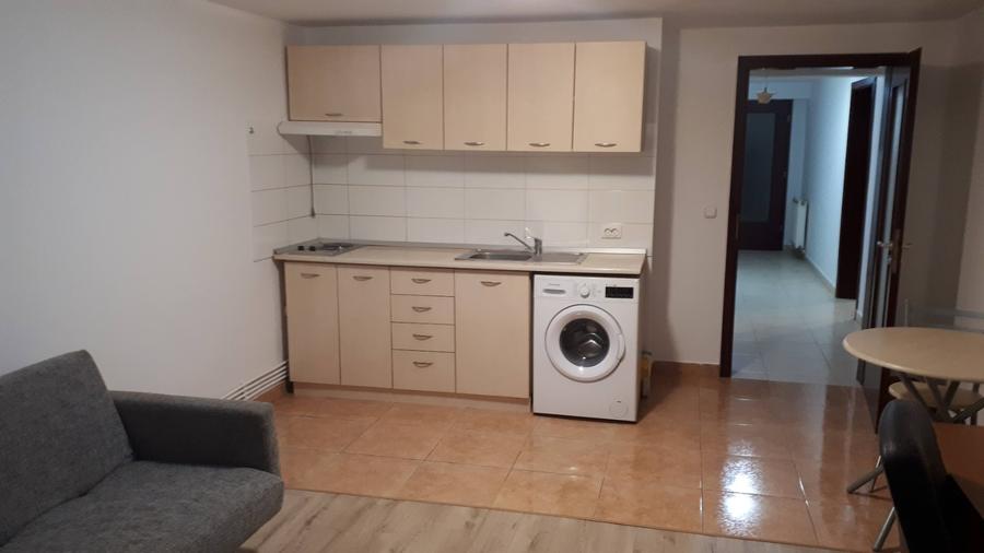 Apartament la vila, Parc Sub Arini