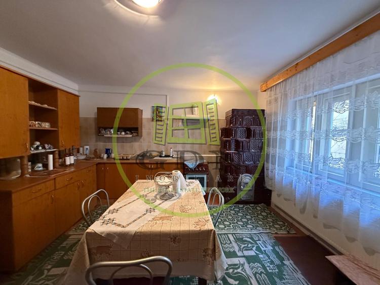 Casa P+M, 277 utili, 948 mp teren, Bariera Valcii