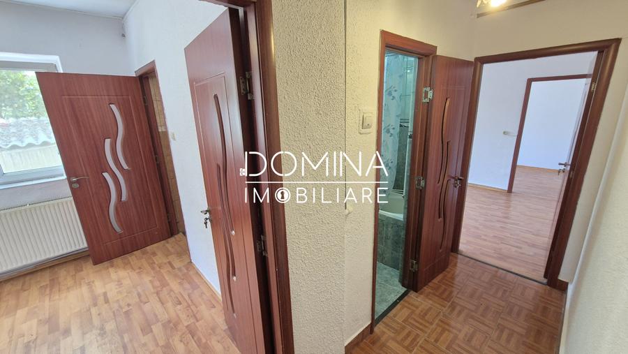Vânzare apartament 3 camere, str. Slt. Gheorghe Bărboi - zona Casei Tineretului