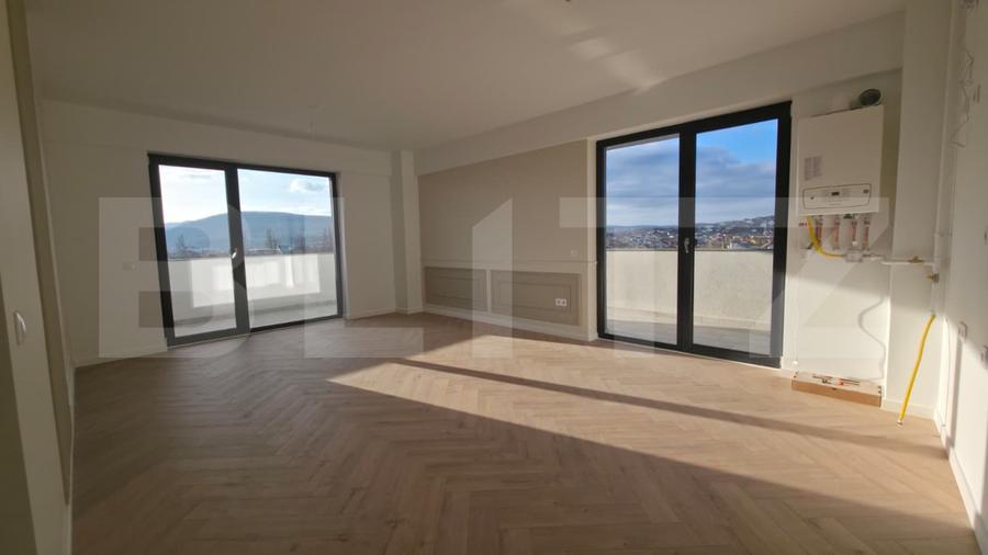 Apartament 3 camere, finisat lux, bloc nou, zona strada Libertatii