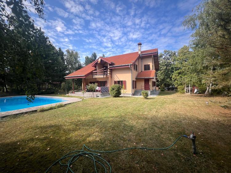 Paradisul Verde, 2.000 mp pentru o reședință care intră în elita cartierului