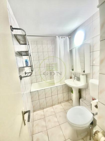 Apart. 3 camere, semidecomandat, mobilat, utilat, str Călugăreni, Rogerius