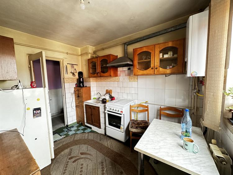 Apartament 3 Camere Vanzare CETATE Flanco Etaj 1, Nefinisat, Centrala Termopane