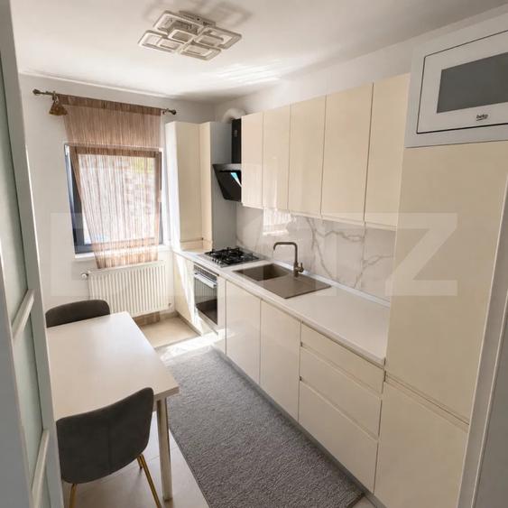 Casa tip duplex, 100 mp, zona Bucium