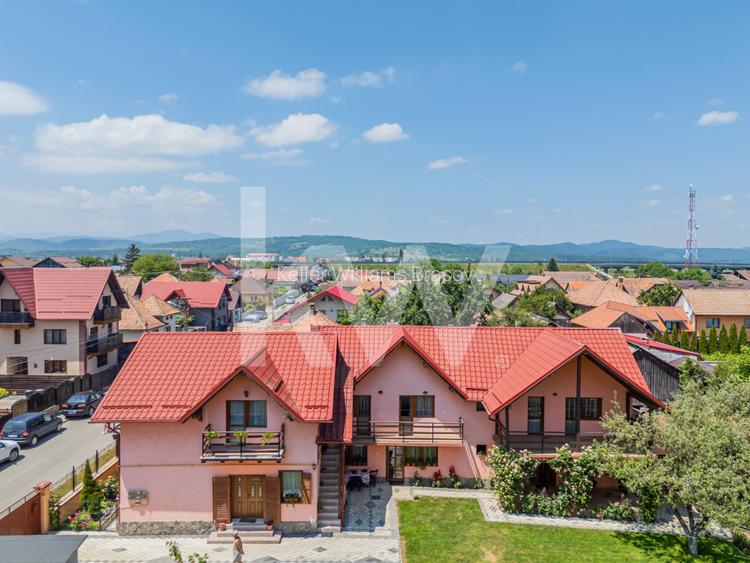 Casă cu potențial turistic în Râșnov, singur in curte, Comision 0% - 3