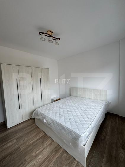 Apartament 3 camere, 2 bai, parcare, zona Teilor