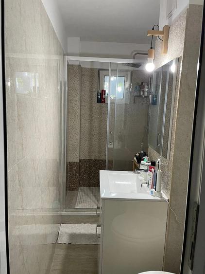 Apartament cu 2 camere si balcon,ETAJ intermediar ,Tipografilor