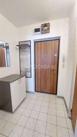 Titan chiar langa metrou Titan, foarte curata, bloc mixt stradal. - 14