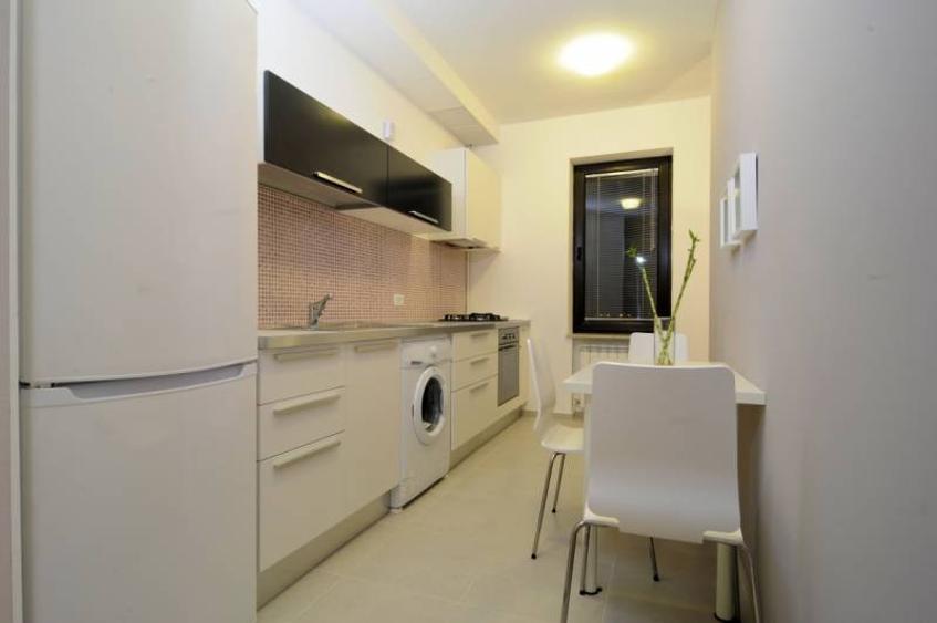 APARTAMENT 3 CAMERE MOBILATE IN BANEASA, PROPRIETAR
