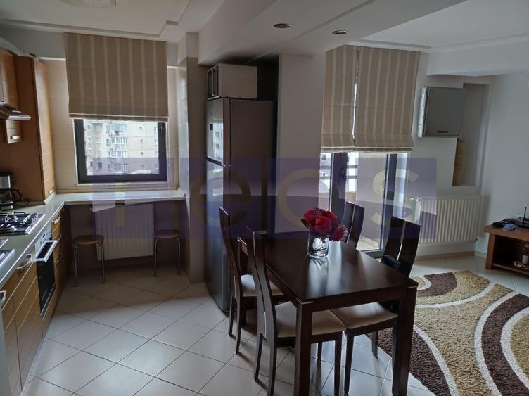 VANZARE 3 CAMERE SEMIDECOMANDAT DECEBAL
