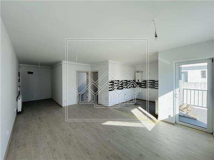 Apartament 2 camere, balcon - Doamna Stanca - nou,finisat la cheie