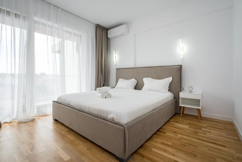 Apartament la prima inchiriere + parcare + garaj