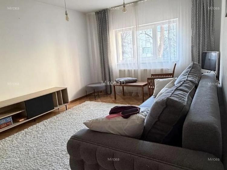 Apartament 3 camere, decomandat, Obcini - 2