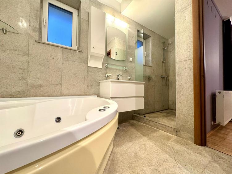 Casa Individuala 320 MP Garaj Curte Cartierul Buna Ziua