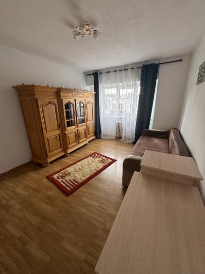 Apartament 3 Camere zona Gări, lasi, de Inchiriat