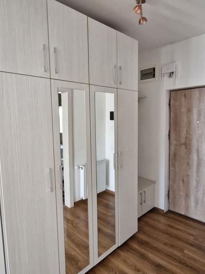 Giroc-Unitatea Militara | Etaj 1 | Balcon | Parcare | Disponibil imediat