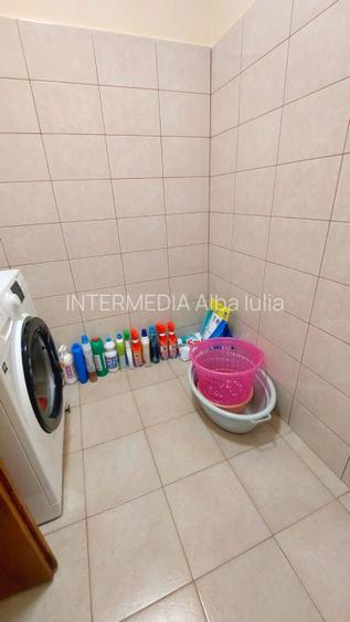 Gospodarie, casa cu 5 camere si 8272 mp teren, in Oarda - 12