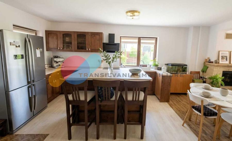 Casă individuală  170mp, teren 585 mp, Chinteni