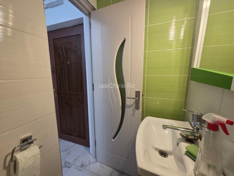 Apartament de vanzare, 3 camere, decomandat, 88 mp, Dacia - 25
