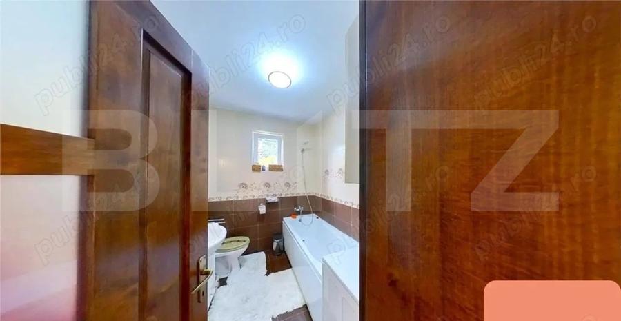 Casa de vanzare, 175 mp, teren 6 ari, zona Unirii